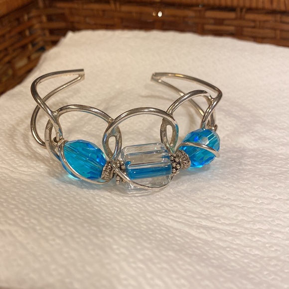 Sterling Silver Women's bracelet cuff with blue and clear beads NWOT IN BOX - Picture 3 of 5